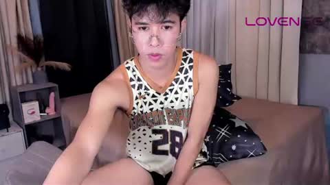 Snapshot of asiancum_peter chatting on June 10, 2026, 3:18 am asiancum_peter online show from June 10, 2026, 3:18 am