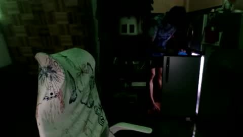 asiandreamboyx online show from December 15, 2024, 3:42 pm