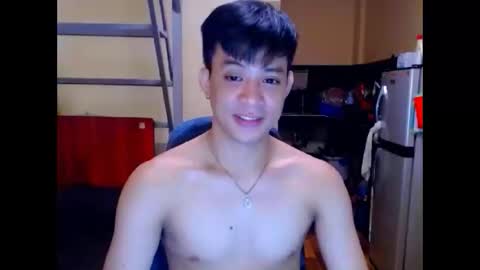asiandreamboyx online show from November 14, 2025, 5:39 am