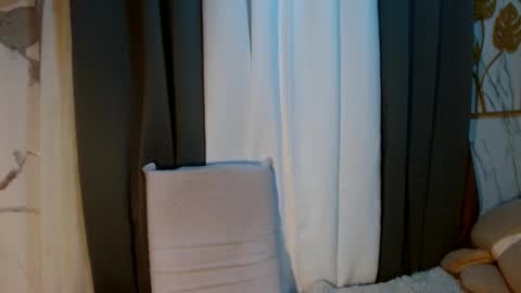 Nico online show from November 20, 2025, 2:01 am