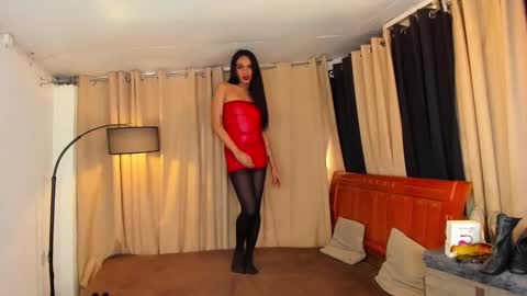 Snapshot of asianhugecockjulia1 chatting on December 15, 2024, 4:18 am JULIA online show from December 15, 2024, 4:18 am