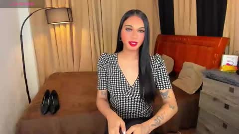 Snapshot of asianhugecockjulia1 chatting on December 27, 2024, 5:05 pm JULIA online show from December 27, 2024, 5:05 pm