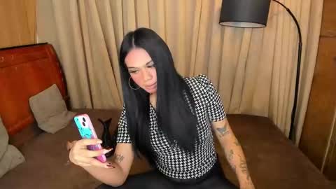 Snapshot of asianhugecockjulia1 chatting on February 21, 2025, 10:04 pm JULIA online show from February 21, 2025, 10:04 pm