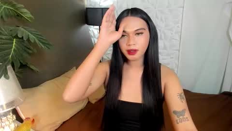 Snapshot of asianhugecockjulia1 chatting on December 17, 2025, 9:37 am JULIA online show from December 17, 2025, 9:37 am