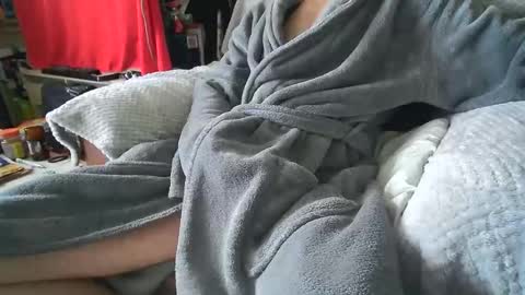 Snapshot of asianlooker chatting on December 9, 2024, 12:40 pm John online show from December 9, 2024, 12:40 pm