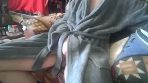 Snapshot of asianlooker chatting on December 18, 2024, 12:51 pm John online show from December 18, 2024, 12:51 pm