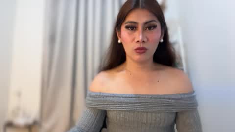 asianloreen24 online show from February 13, 2026, 1:18 pm