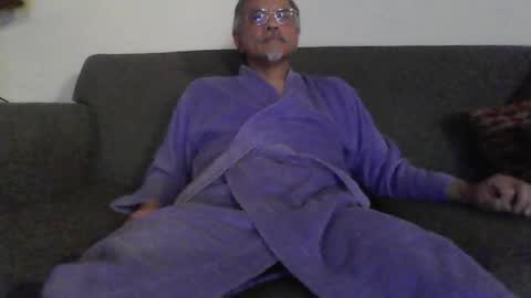Asian Mixed Man online show from May 14, 2026, 3:24 am