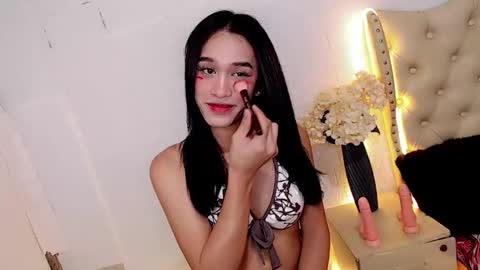 asianpetite_ivy online show from January 10, 2026, 12:07 pm