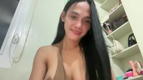 Snapshot of asianpinay1229 chatting on September 28, 2025, 9:31 pm Patricia online show from September 28, 2025, 9:31 pm