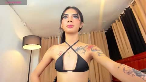 Snapshot of asianprettypetite chatting on January 19, 2025, 2:17 pm CHESKA online show from January 19, 2025, 2:17 pm