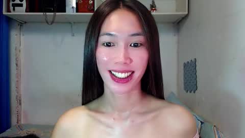 J A D E online show from October 1, 2025, 8:42 am