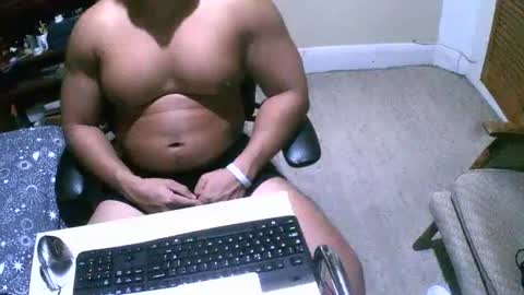 Snapshot of asianscottmusclejohnson93 chatting on December 23, 2024, 1:29 am Johnson online show from December 23, 2024, 1:29 am