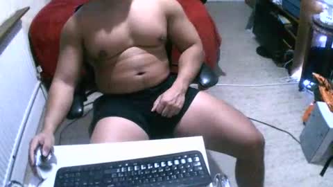 Snapshot of asianscottmusclejohnson93 chatting on March 11, 2025, 2:32 am Johnson online show from March 11, 2025, 2:32 am