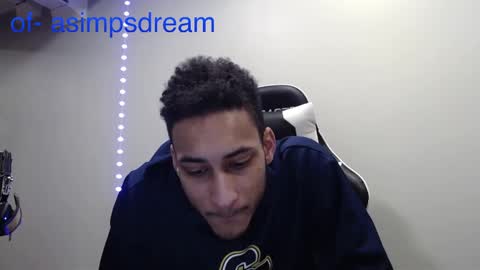 Snapshot of asimpsdream chatting on February 6, 2025, 4:14 pm asimpsdream online show from February 6, 2025, 4:14 pm