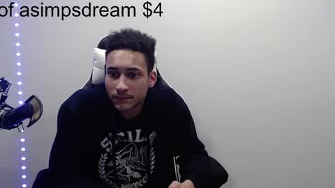 Snapshot of asimpsdream chatting on February 14, 2025, 3:22 am asimpsdream online show from February 14, 2025, 3:22 am