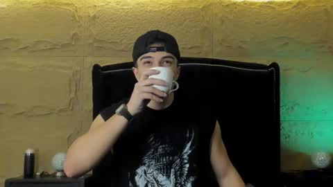 Aslan  online show from March 4, 2026, 2:17 am