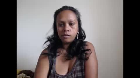 aslanne online show from December 14, 2025, 12:32 pm