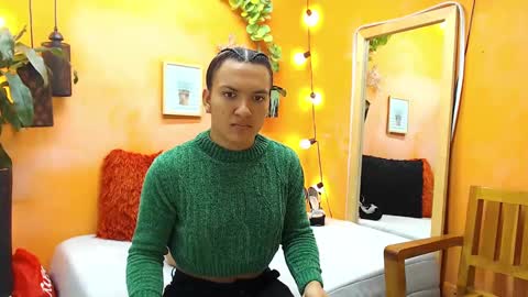 ASLY online show from January 10, 2025, 11:43 am