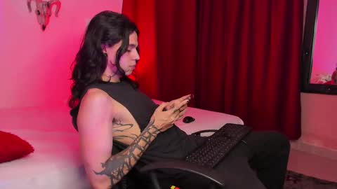 asmodeuszz online show from February 21, 2025, 7:34 am