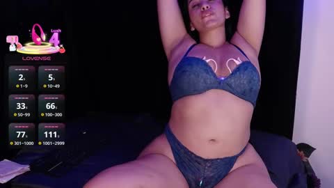 Snapshot of aspenruss chatting on March 9, 2025, 3:01 am online show from March 9, 2025, 3:01 am