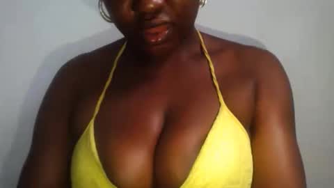 Snapshot of ass_elbonypussy chatting on May 16, 2026, 10:36 am ass_elbonypussy online show from May 16, 2026, 10:36 am