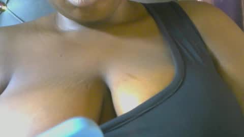 assplaybuttom online show from December 20, 2025, 2:02 pm