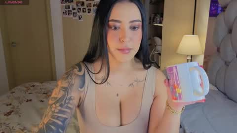 Snapshot of asshley__ chatting on February 17, 2026, 11:33 pm Ashley online show from February 17, 2026, 11:33 pm