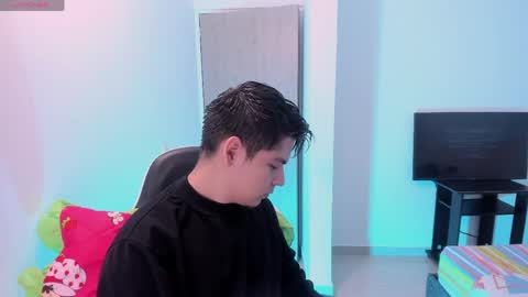 Asta Kuno online show from May 22, 2026, 3:35 am