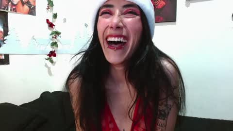 Asterothxznikki online show from December 24, 2024, 6:11 am