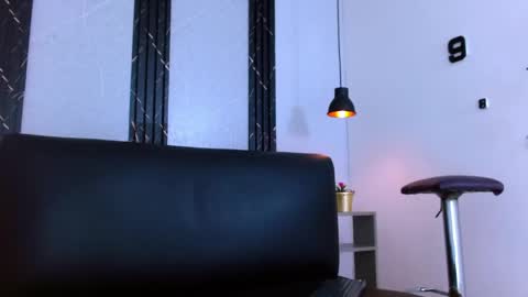 Snapshot of aston_vera chatting on May 21, 2026, 3:02 am Aston online show from May 21, 2026, 3:02 am