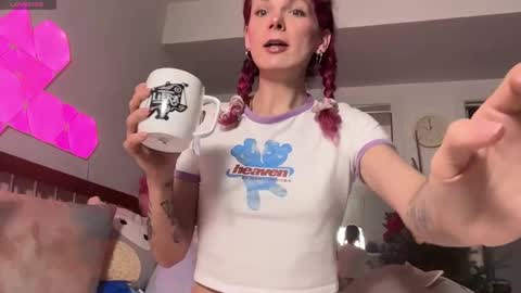 AstoriaLove online show from January 12, 2026, 3:56 am