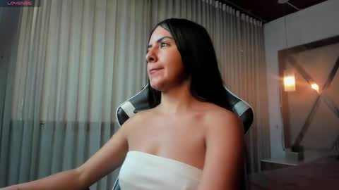 Astra Glows Cam online show from April 7, 2026, 11:54 am