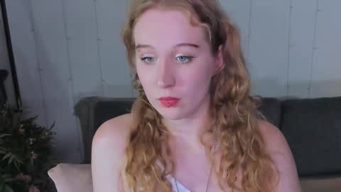 Snapshot of astra_mluse chatting on October 18, 2025, 4:19 pm Astra online show from October 18, 2025, 4:19 pm