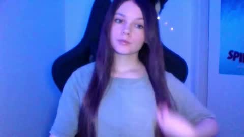 Snapshot of astradream_ chatting on February 16, 2026, 9:22 pm astradream_ online show from February 16, 2026, 9:22 pm