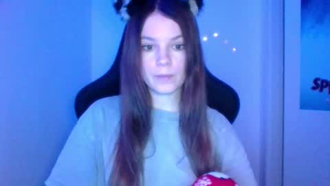 Snapshot of astradream_ chatting on February 17, 2026, 10:16 pm astradream_ online show from February 17, 2026, 10:16 pm