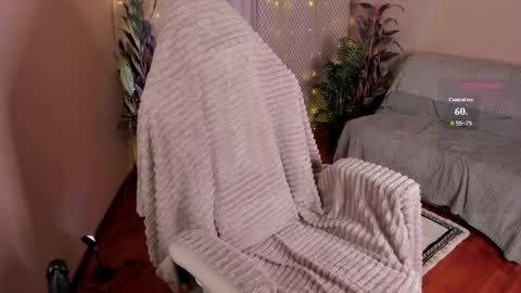 Snapshot of astralil_original chatting on May 26, 2026, 1:45 am Astra online show from May 26, 2026, 1:45 am