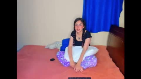 Mag and Molly online show from December 3, 2025, 3:03 am