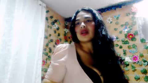 astrid_hauser66 online show from September 22, 2025, 3:19 am