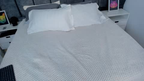 astrid_velle online show from January 10, 2026, 6:59 am