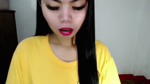 asuna_charming online show from October 26, 2025, 4:02 pm