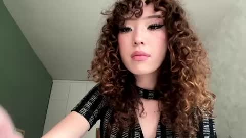 Kira online show from June 16, 2026, 7:33 am