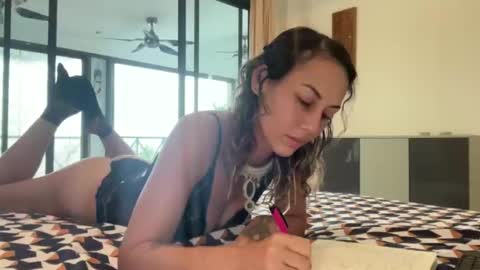 Atara online show from April 14, 2026, 2:50 am