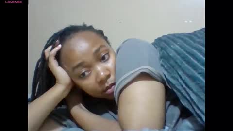 Snapshot of atara_seren chatting on February 23, 2026, 12:09 am atara_seren online show from February 23, 2026, 12:09 am