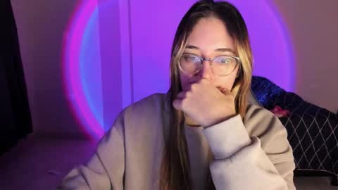 atenas online show from November 4, 2025, 9:19 am