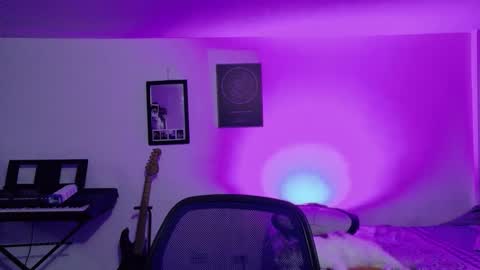 Snapshot of atenea_dragon__ chatting on March 28, 2026, 9:36 pm Atenea online show from March 28, 2026, 9:36 pm