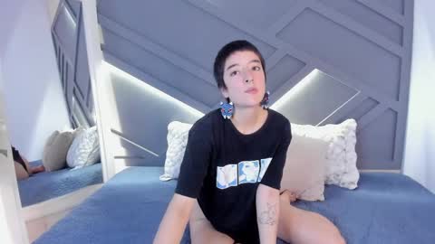 Snapshot of atheena__ chatting on May 15, 2026, 12:34 pm Athenea online show from May 15, 2026, 12:34 pm