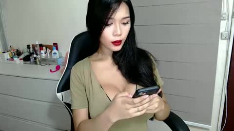 Snapshot of atheena_charm chatting on May 11, 2026, 2:45 pm Athena online show from May 11, 2026, 2:45 pm