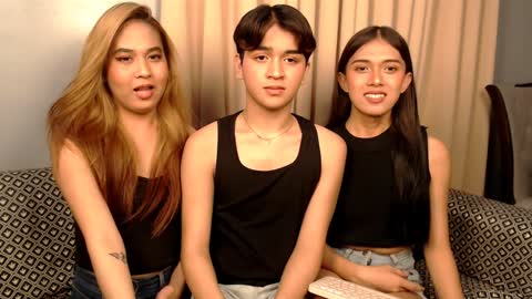 Snapshot of athenaheart chatting on January 22, 2025, 3:51 pm Ady online show from January 22, 2025, 3:51 pm