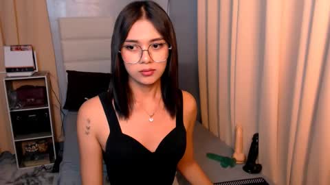 Snapshot of athenaheart chatting on February 28, 2025, 12:21 am Ady online show from February 28, 2025, 12:21 am